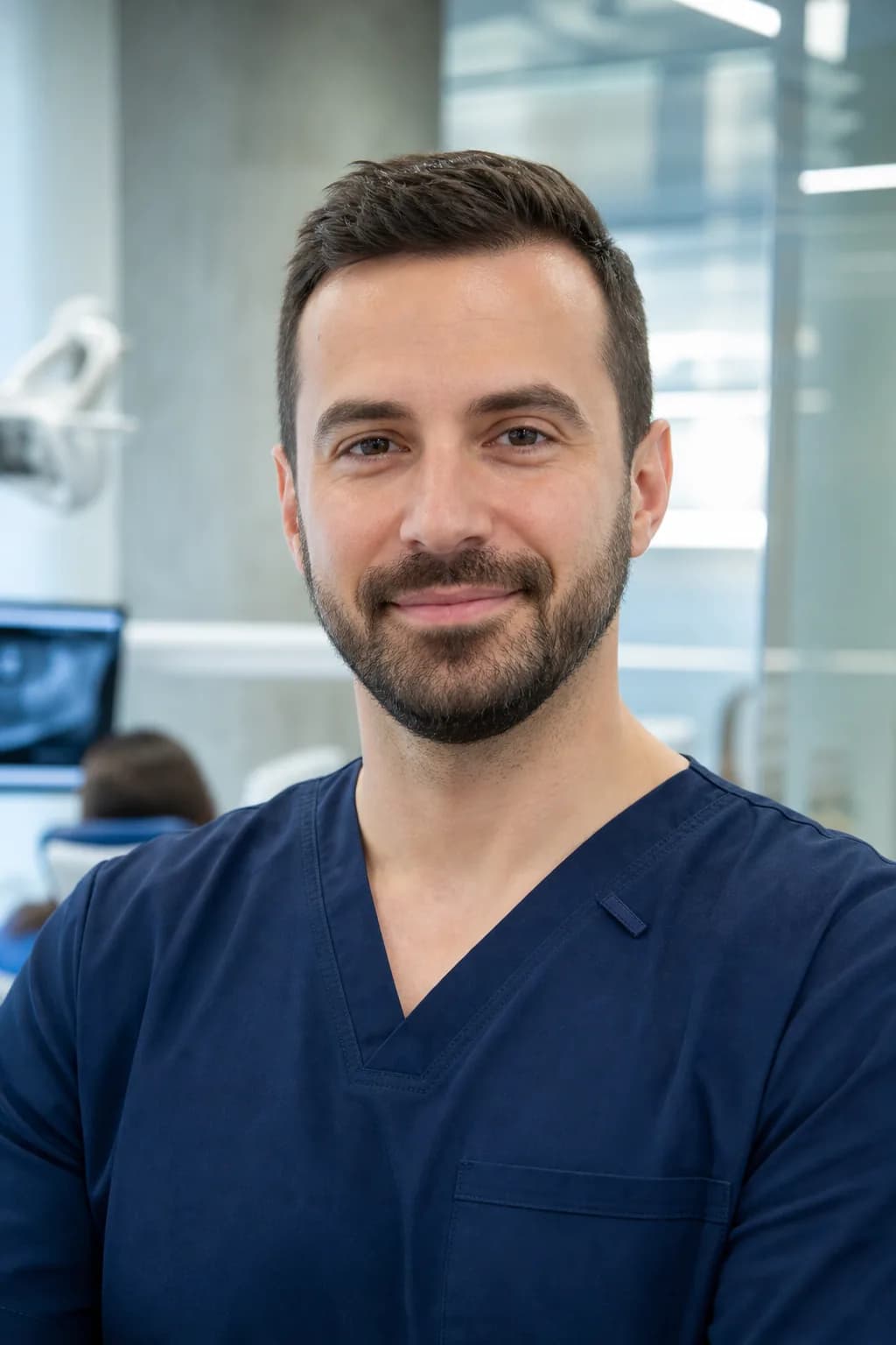 Portret: dr Vuk Simić, specijalista oralne hirurgije